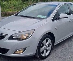 2011 OPEL ASTRA 1.4 PETROL 5 SPEED MANUAL NCT JULY 2023 TAXED JUNE 2022 - Image 3/9