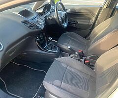 2011 Ford Fiesta - Image 5/10
