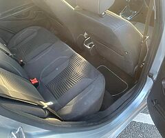 2011 Ford Fiesta - Image 8/10