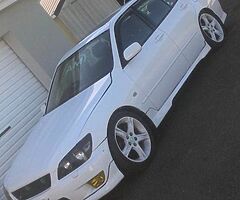 Lexus is200