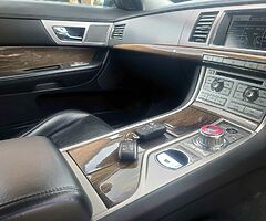2011 Jaguar XF - Image 7/10