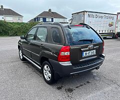 Kia Sportage 2006 2.0 CRDi 4X4 - Image 3/8
