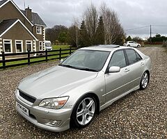 2001 Lexus IS 200 - Image 9/10