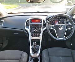 2011 VAUXHALL ASTRA 1.4 PETROL 5 SPEED MANUAL NCT JULY 2023 TAXED JUNE 2022