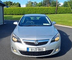 2011 VAUXHALL ASTRA 1.4 PETROL 5 SPEED MANUAL NCT JULY 2023 TAXED JUNE 2022 - Image 5/10