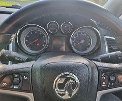 2011 VAUXHALL ASTRA 1.4 PETROL 5 SPEED MANUAL NCT JULY 2023 TAXED JUNE 2022 - Image 8/10