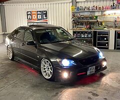 Lexus Is200