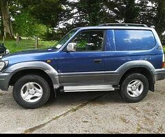 Land cruiser Alloy Center caps wanted