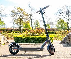 Aovo Pro Electric Scooters - Brand New - Image 5/6