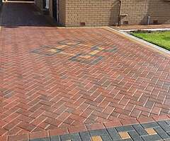 BLOCK PAVING & TARMAC DRIVEAYS - Image 3/8