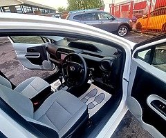 Toyota Aqua Hybrid 1.5 - Image 5/8
