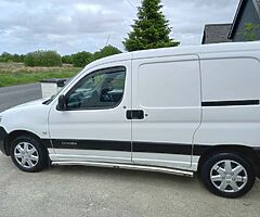 2011 Citroën Berlingo First - Image 7/10