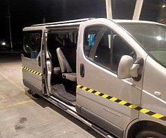 RENAULT TRAFFIC MINIBUS 2008 2.0 DCI 6 SPEED MANUAL GEARBOX TOP SPEC - Image 4/10