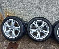 Audi vw 17inch genuine alloy wheels with good tyres for sale