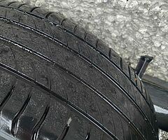 Audi vw 17inch genuine alloy wheels with good tyres for sale
