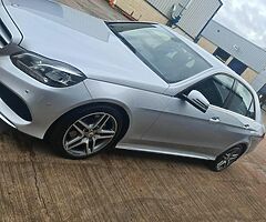 2014 Mercedes-Benz E-Class - Image 7/10
