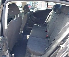 VW PASSAT 1.6 TDI  SALOON MAN  2010 €4,500 @ REDDY 2 DRIVE LTD - Image 5/10