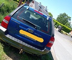 Kia sporttage  06 2.0 diesel