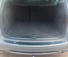 2010 Volkswagen Touareg - Image 6/10
