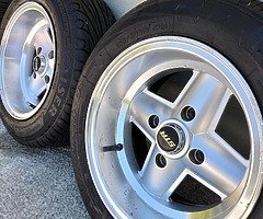 Revolite alloys with tyres 4x114.3
