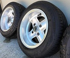 Revolite alloys with tyres 4x114.3