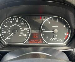 2011 BMW Series 1 - Image 9/10