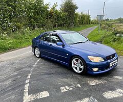 2002 Lexus IS 200