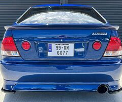 1999 Toyota Altezza - Image 10/10