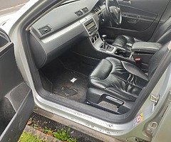 2009 VW PASSAT 1.9 TDI COMFORT LINE - Image 4/8