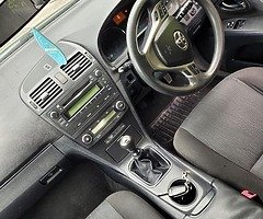 2010 Toyota Avensis Estate 2.0 Diesel 270 Road Tax Per Year - Image 6/10