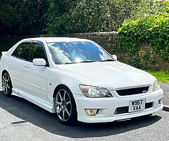 2000 Toyota Altezza