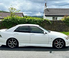2000 Toyota Altezza