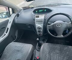 2009 Toyota Yaris - Image 10/10