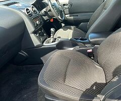 Nissan Qashkai 2008 1.5 Diesel manual transmission driving perfect - Image 6/10