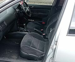 2004 Volkswagen Golf - Image 8/8