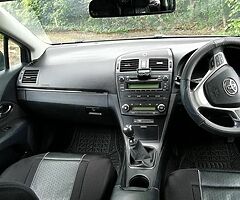 2011 Toyota Avensis Estate Low mileage - Image 4/5