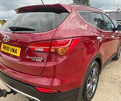 2015 Hyundai Santa Fe - Image 4/10