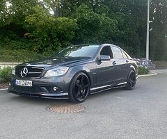 Mercedes C-Class 350 - Image 6/10