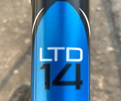 ￼ Carrera racer bike - Image 7/8
