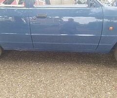 1986 Ford Escort - Image 6/10