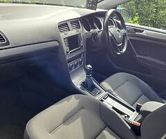 2017 Volkswagen Golf - Image 7/10