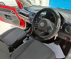 Volkswagen Up Automatic - Image 5/10