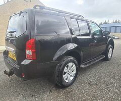 2007 Nissan Pathfinder (5 Seater) - Image 4/9