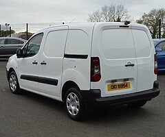 2015 Peugeot Partner - Image 5/8