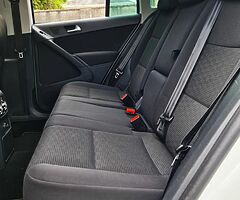 2015 Volkswagen Tiguan 2.0 TDI ** SALE ** - Image 6/10
