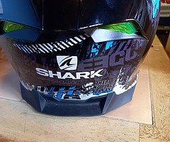 Shark bike helmet - Image 4/5