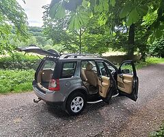 Automatic Freelander 2.2 - Image 9/10