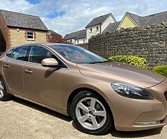 2015 Volvo V40