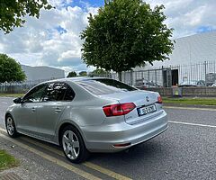 2015 Volkswagen Jetta 2.0 diesel dsg automatic - Image 6/9