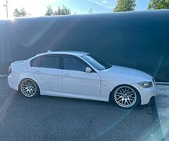 BMW E90